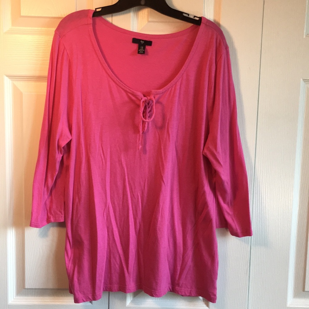 Gap Pink 3/4 sleeve tee. Tie neckline